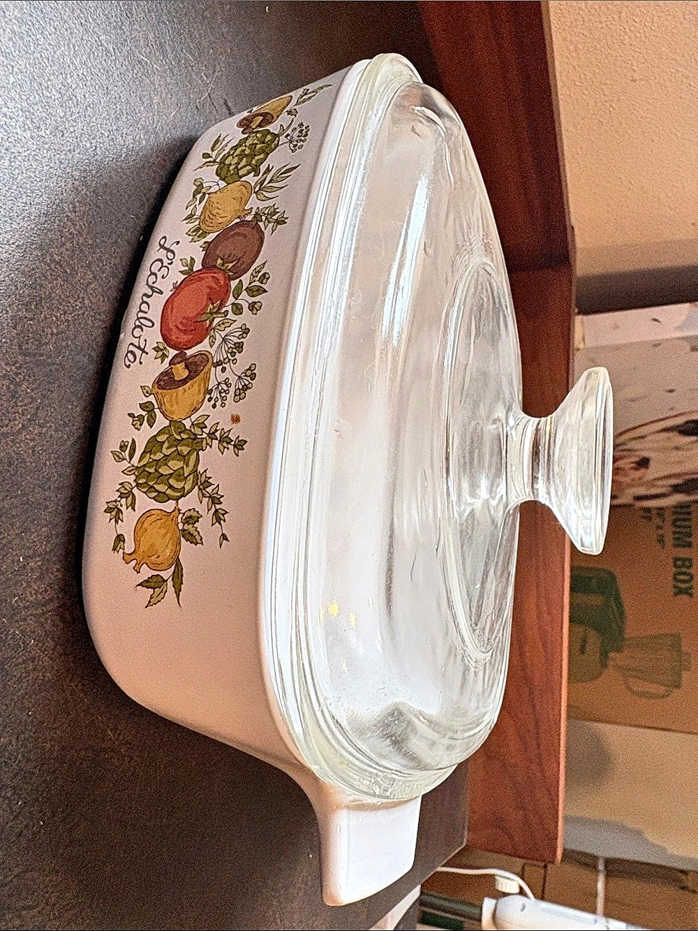 CorningWare ~ Spice of Life L'Échalote Casserole Dish